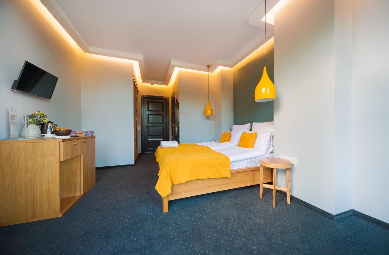 Beehive Hotel Odessa Zewnętrze zdjęcie
