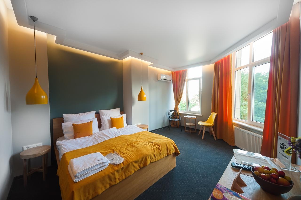 Beehive Hotel Odessa Zewnętrze zdjęcie