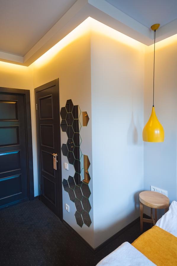 Beehive Hotel Odessa Zewnętrze zdjęcie
