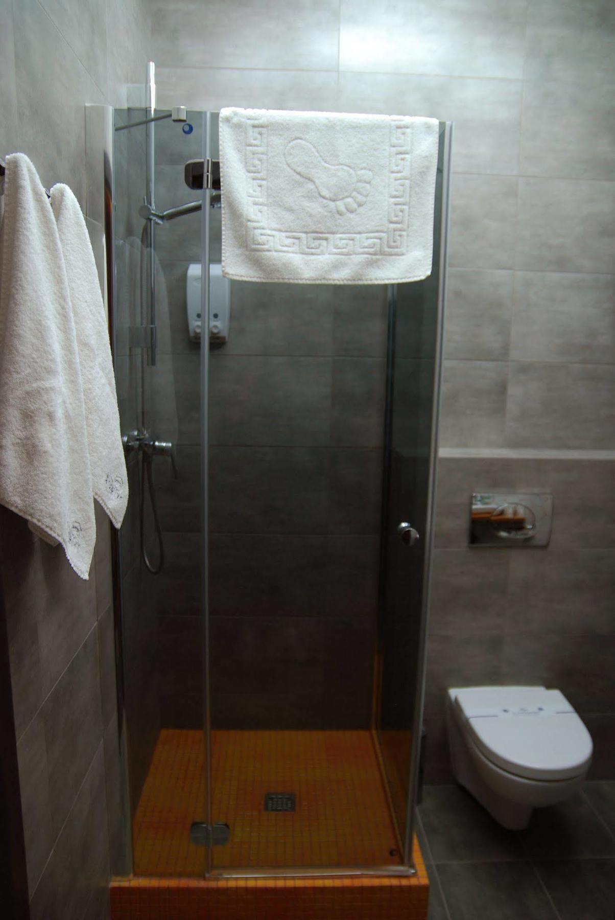 Beehive Hotel Odessa Zewnętrze zdjęcie