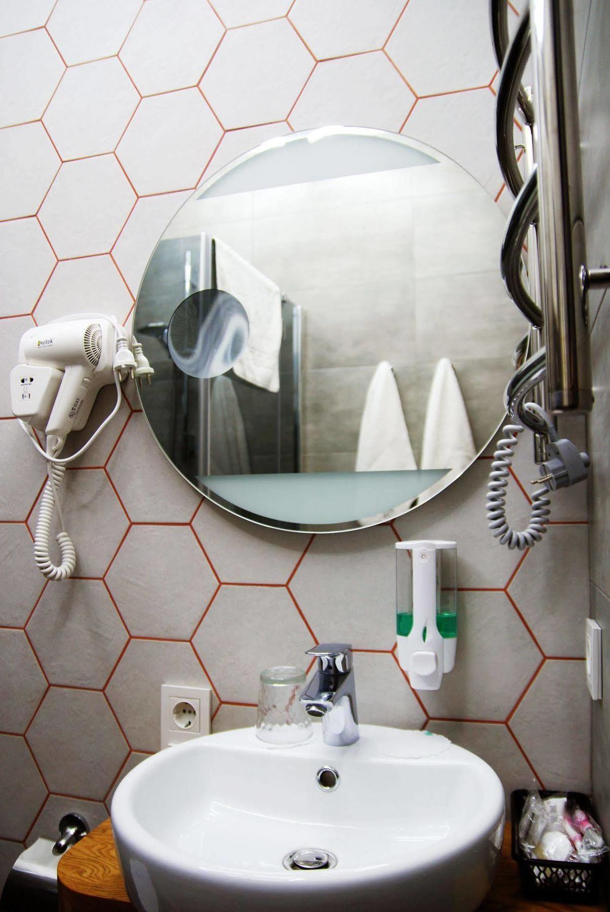 Beehive Hotel Odessa Zewnętrze zdjęcie