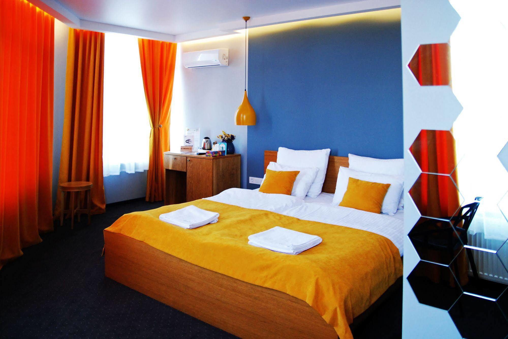 Beehive Hotel Odessa Zewnętrze zdjęcie
